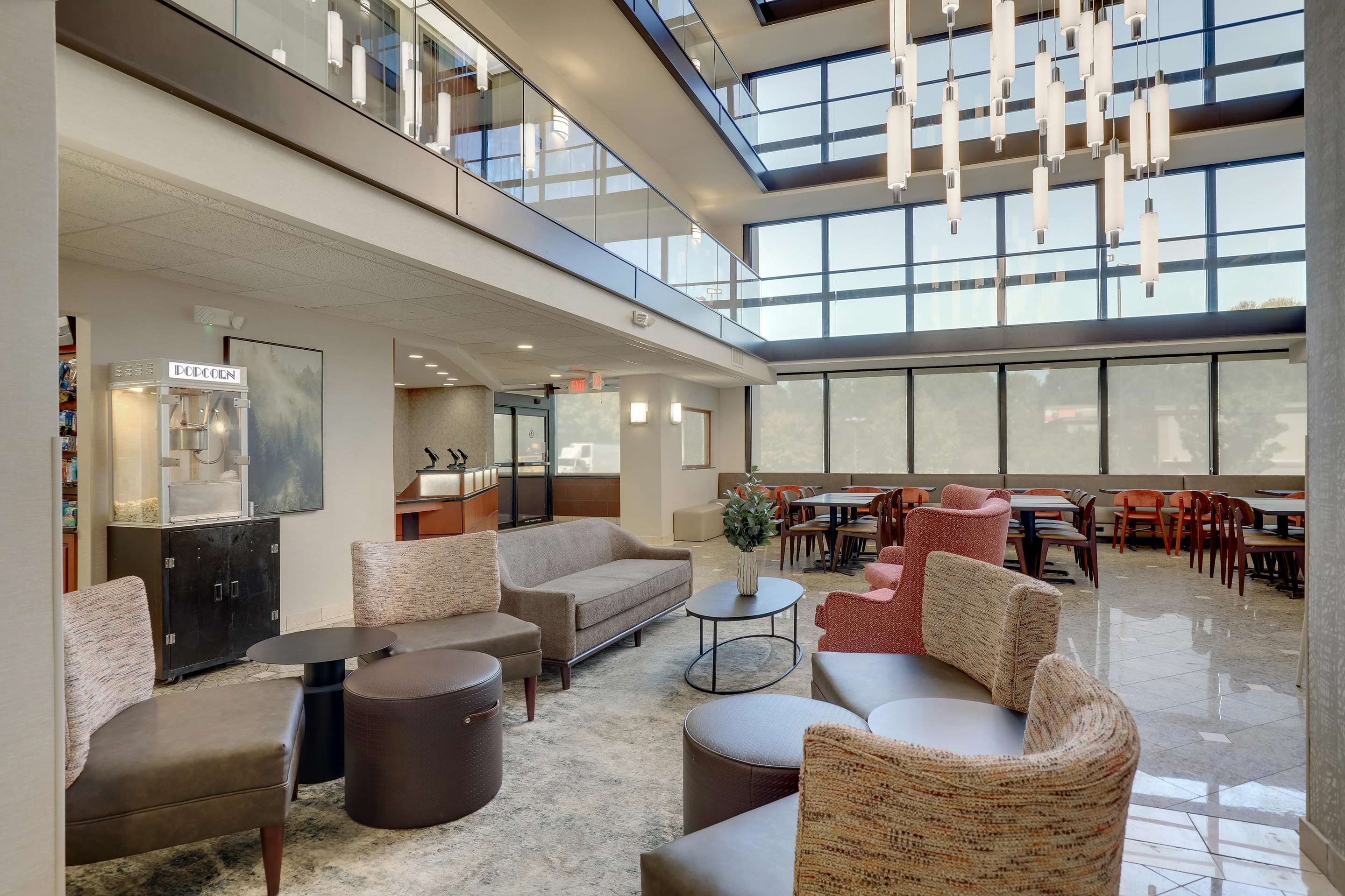 Lobby | Drury Inn & Suites Charlotte University Place