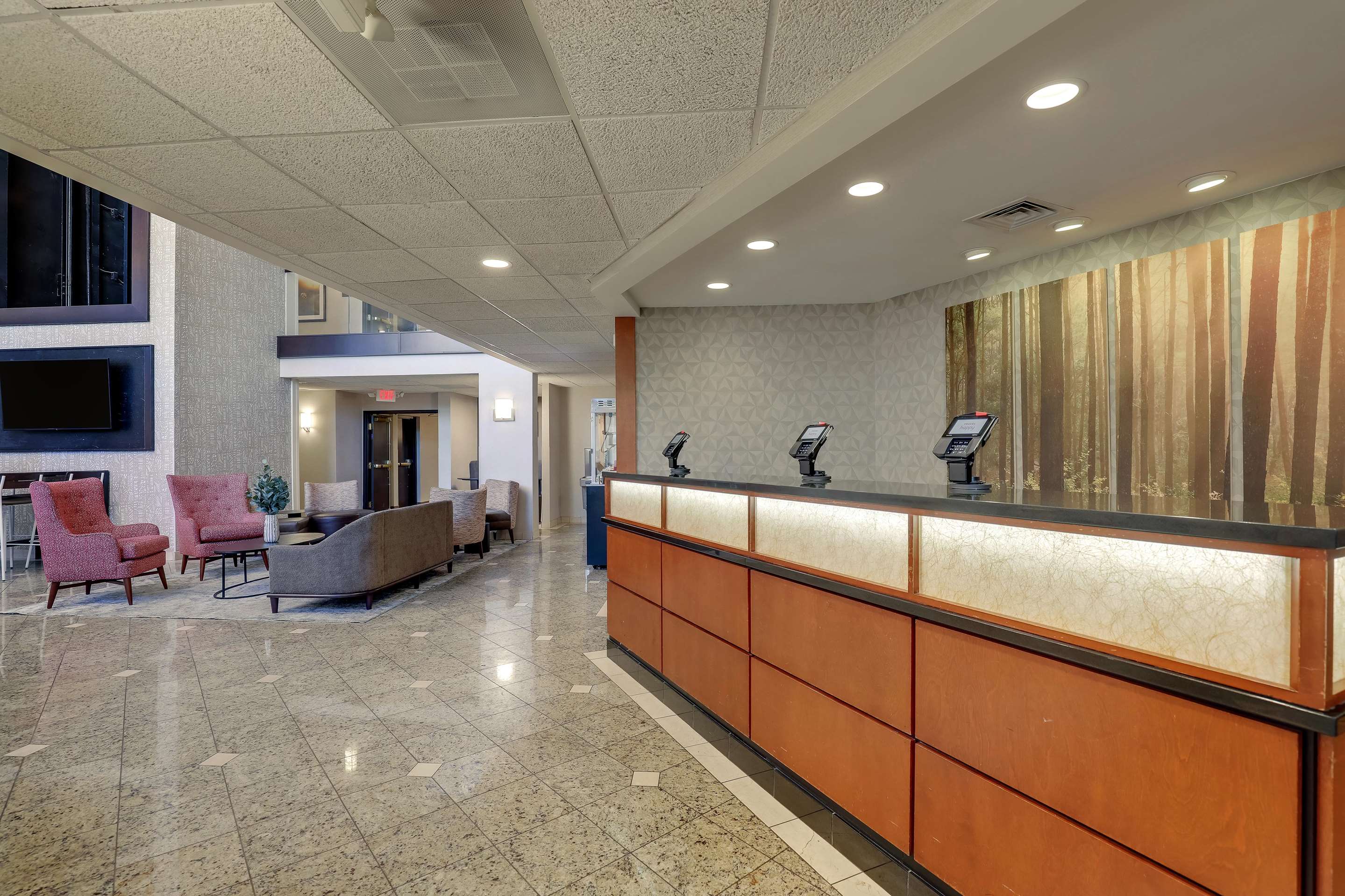 Lobby | Drury Inn & Suites Charlotte University Place