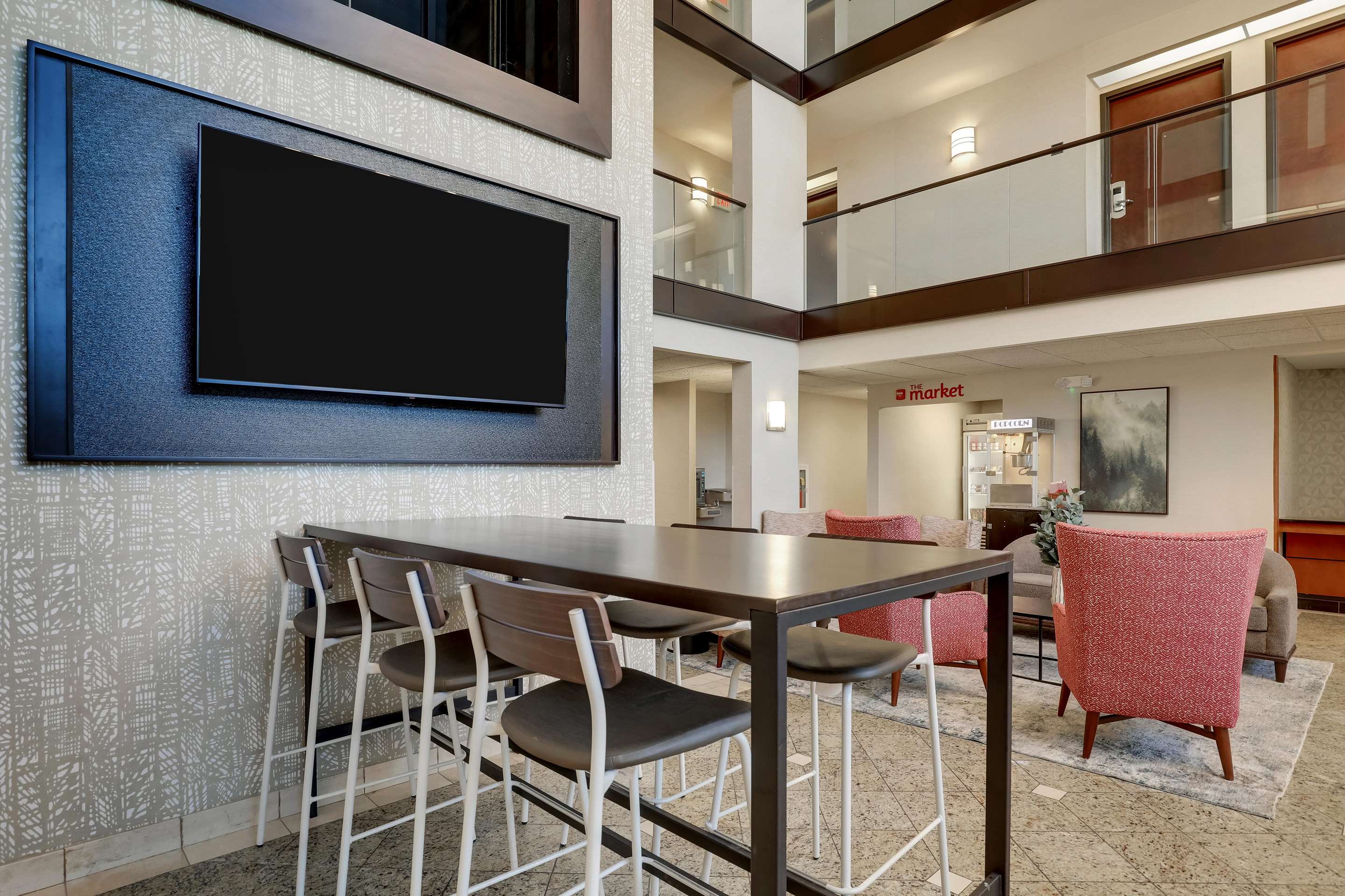 Dining Area | Drury Inn & Suites Charlotte University Place