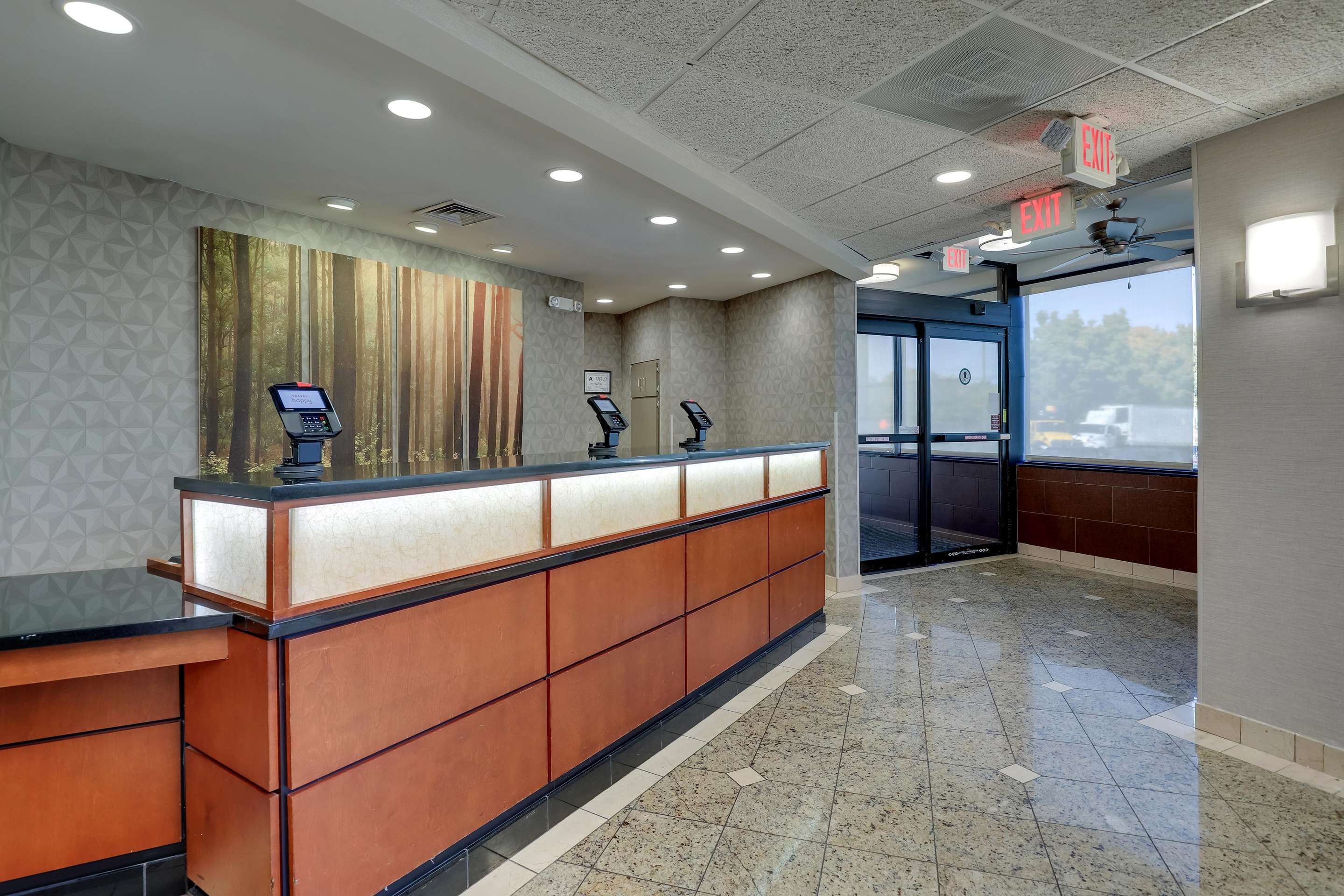 Front Desk | Drury Inn & Suites Charlotte University Place