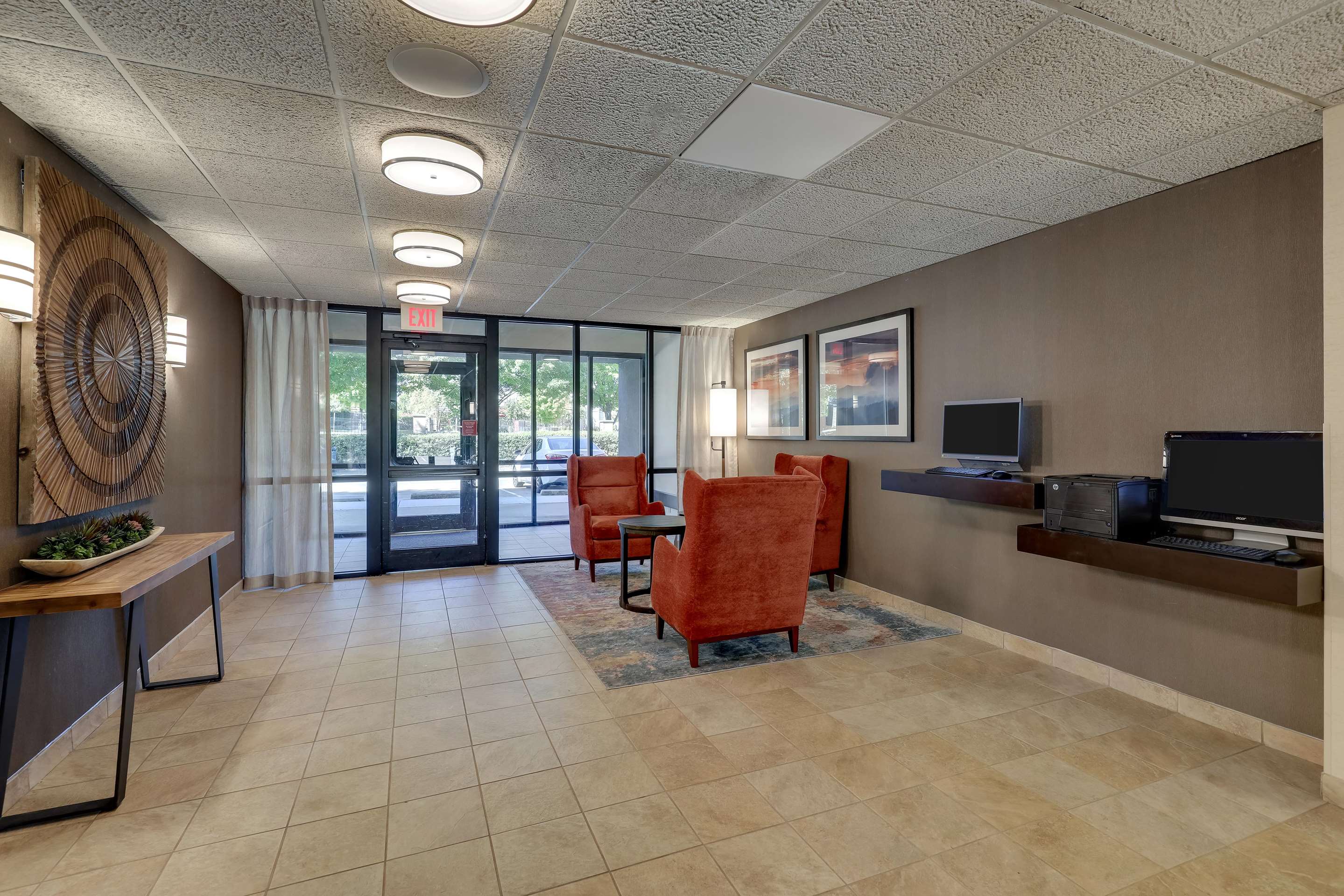 Business Center | Drury Inn & Suites Charlotte University Place