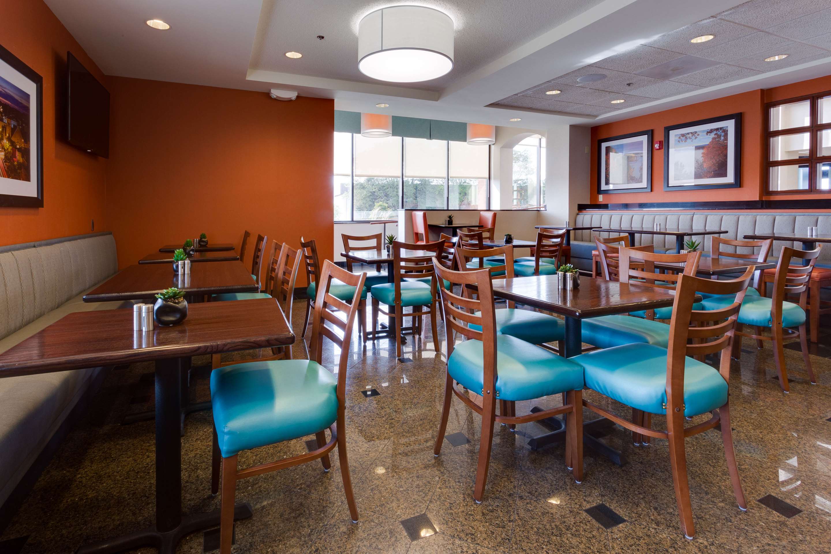 dining | Drury Inn & Suites Columbia Stadium Boulevard