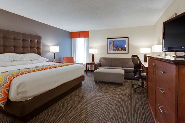  - Drury Inn & Suites Columbia - I-70, Exit 124