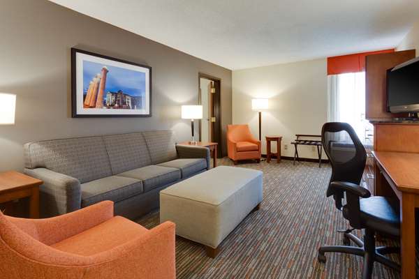  - Drury Inn & Suites Columbia - I-70, Exit 124