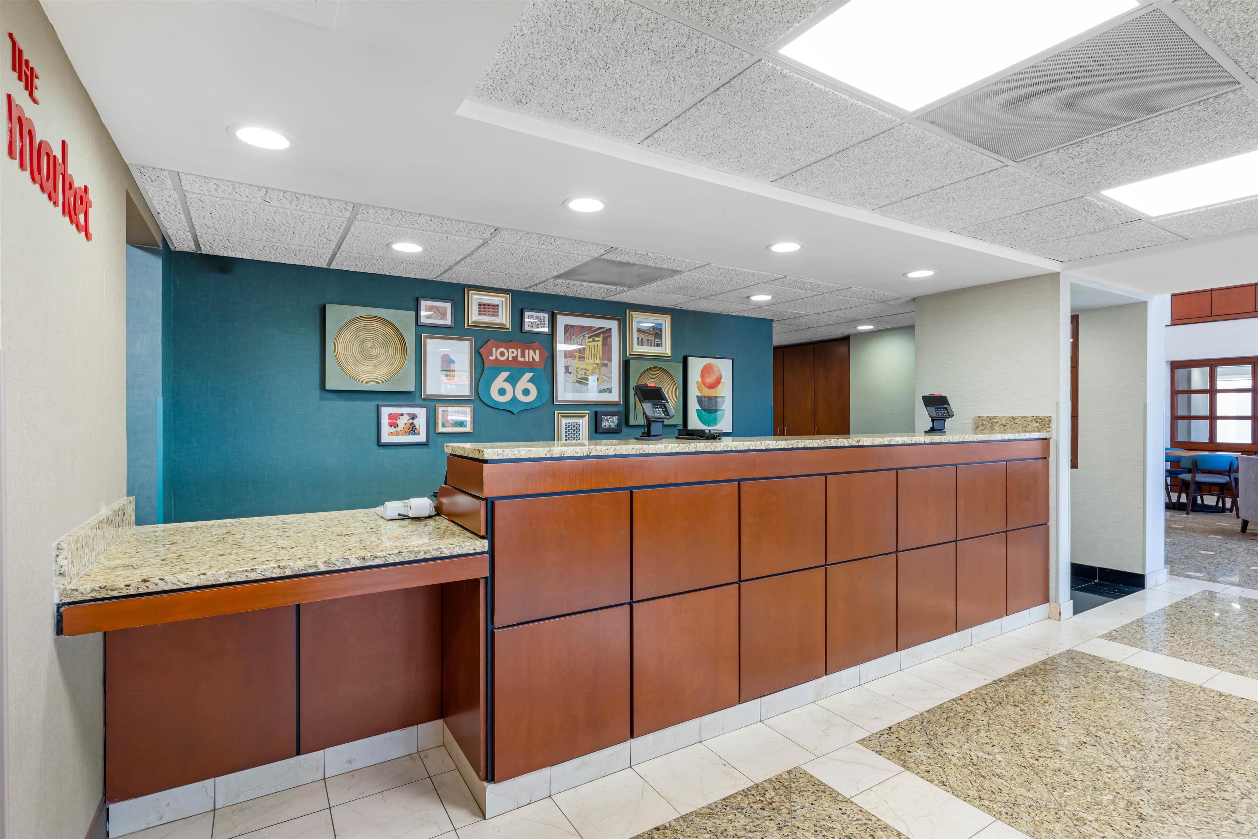 lobby | Drury Inn & Suites Joplin
