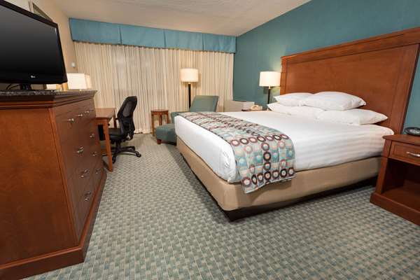  - Pear Tree Inn Union Station St Louis - I-64, Exits 38A & 38B