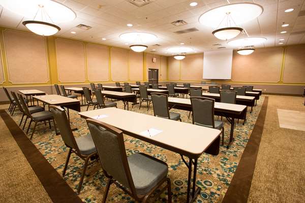  - Pear Tree Inn Union Station St Louis - I-64, Exits 38A & 38B