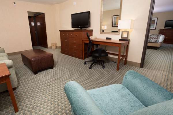  - Pear Tree Inn Union Station St Louis - I-64, Exits 38A & 38B