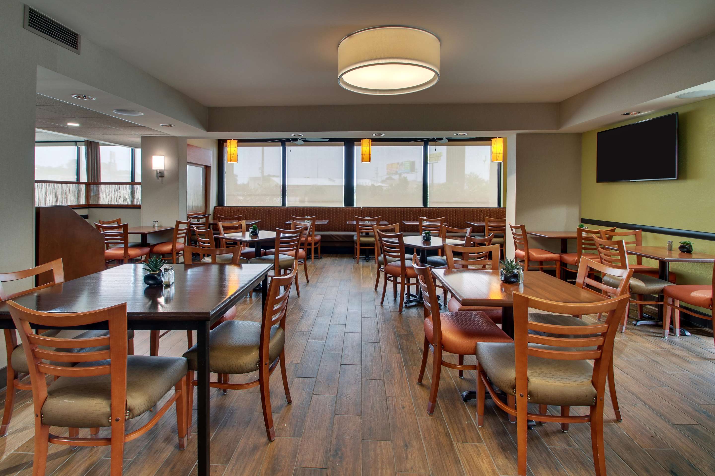 Dining Area | Drury Inn & Suites Bowling Green