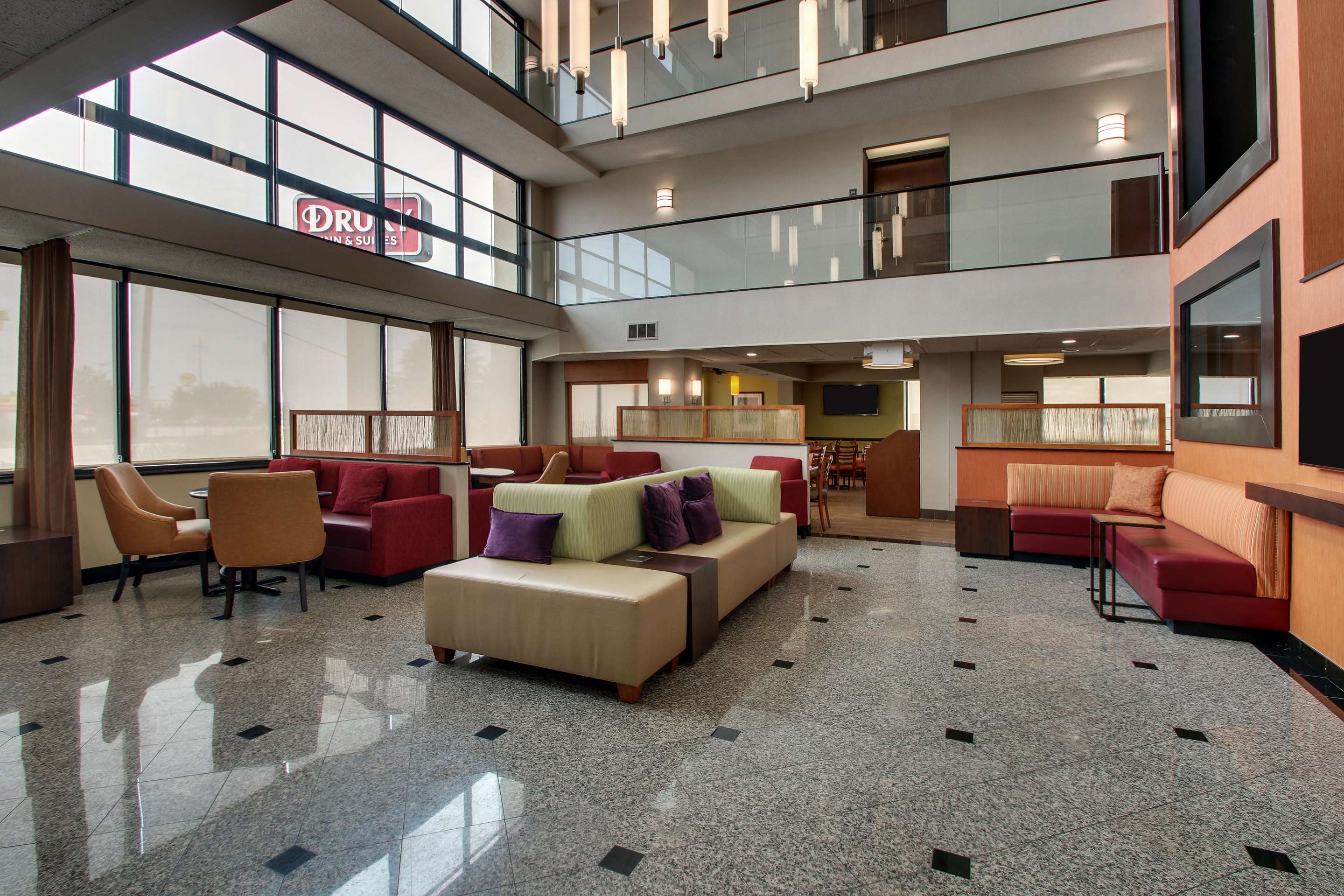 Lobby | Drury Inn & Suites Bowling Green