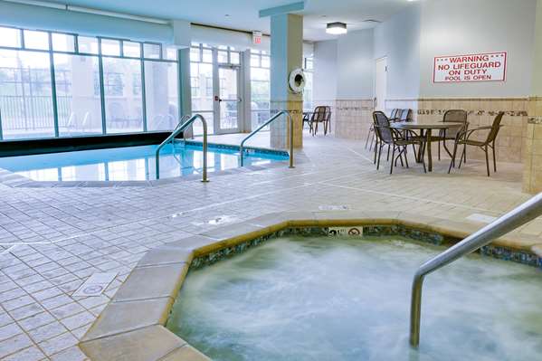 Pool - Drury Inn & Suites Middletown - I-75, Exit 32