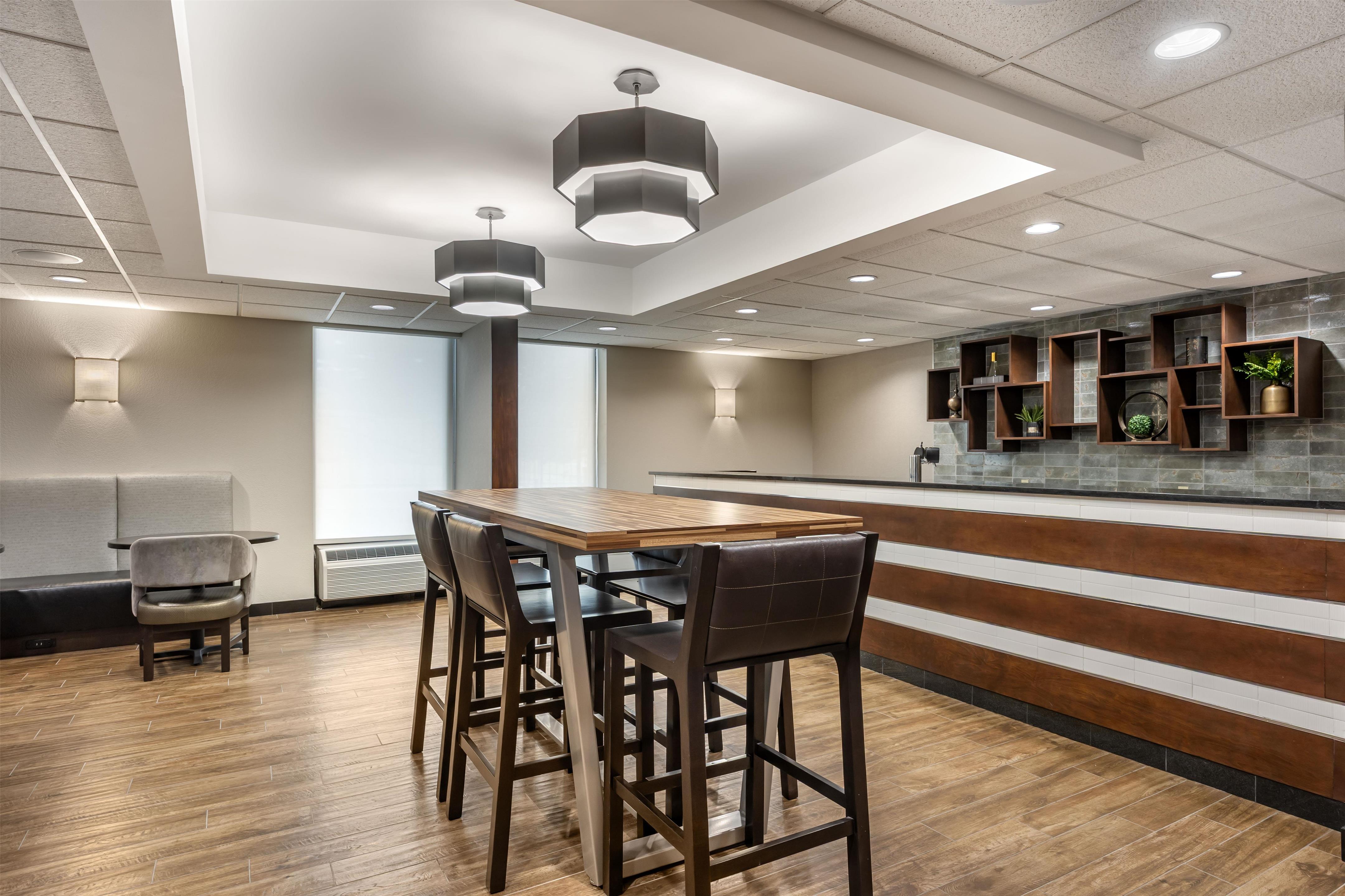 Kickback | Drury Inn & Suites Springfield MO