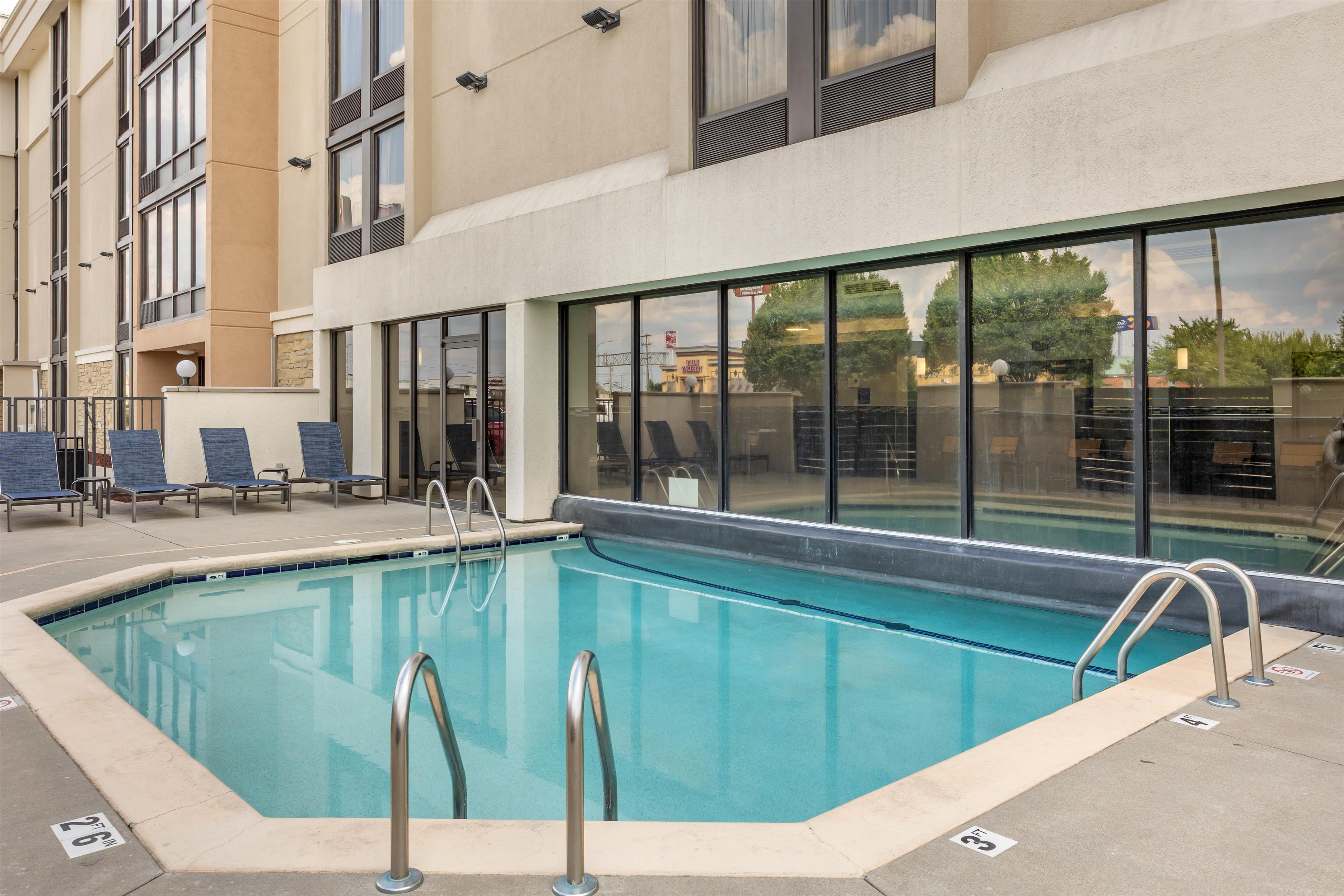 Pool | Drury Inn & Suites Springfield MO