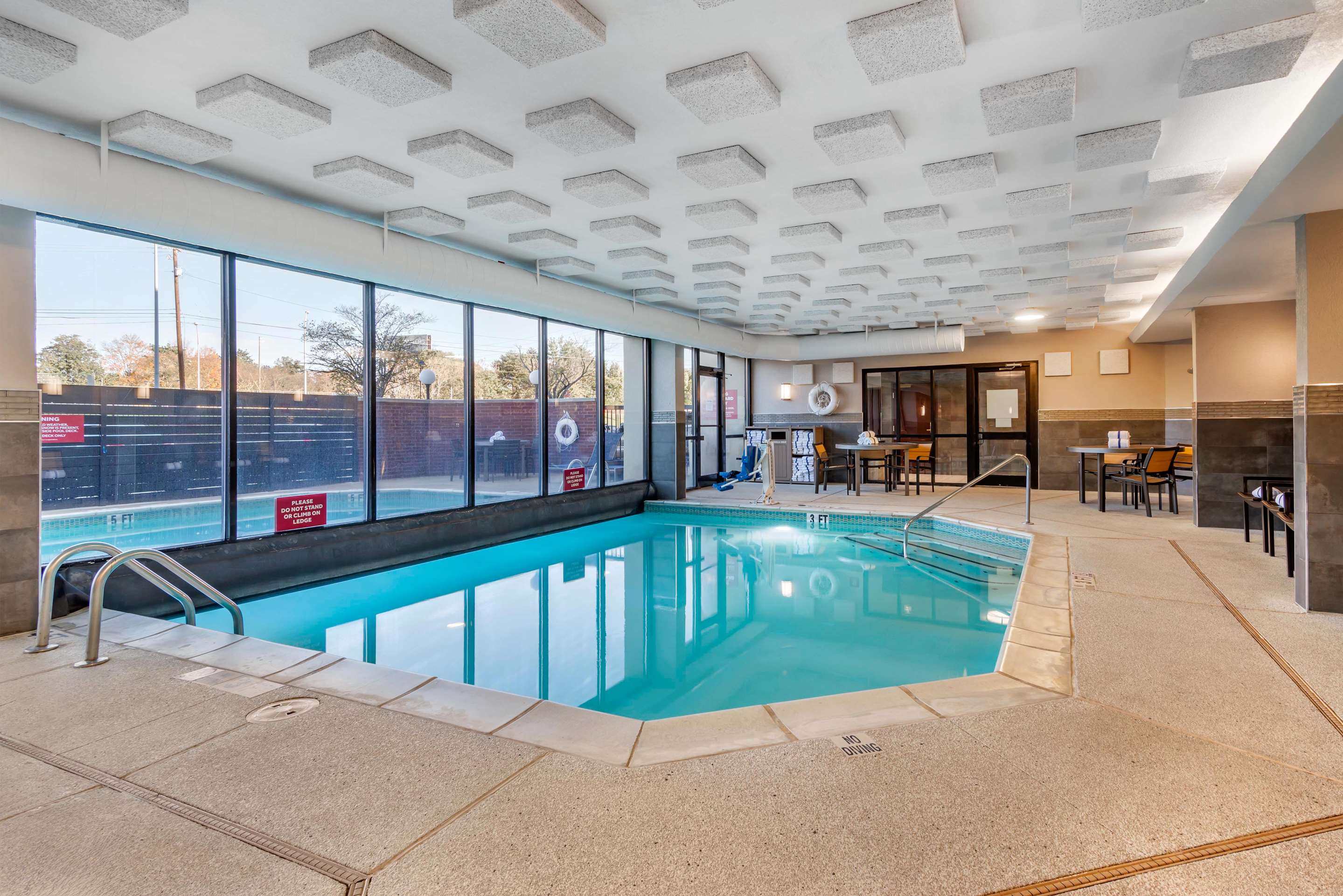 Pool | Drury Inn & Suites Atlanta Airport