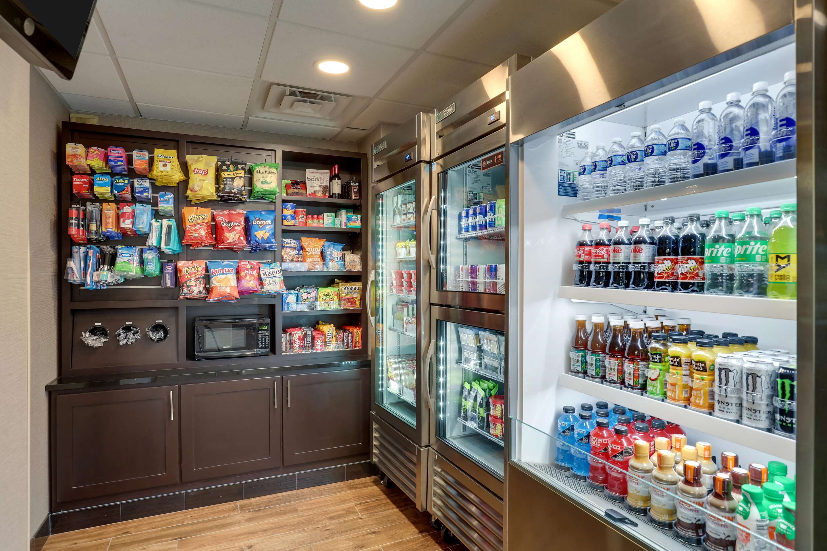 Marketplace | Drury Inn & Suites Springfield
