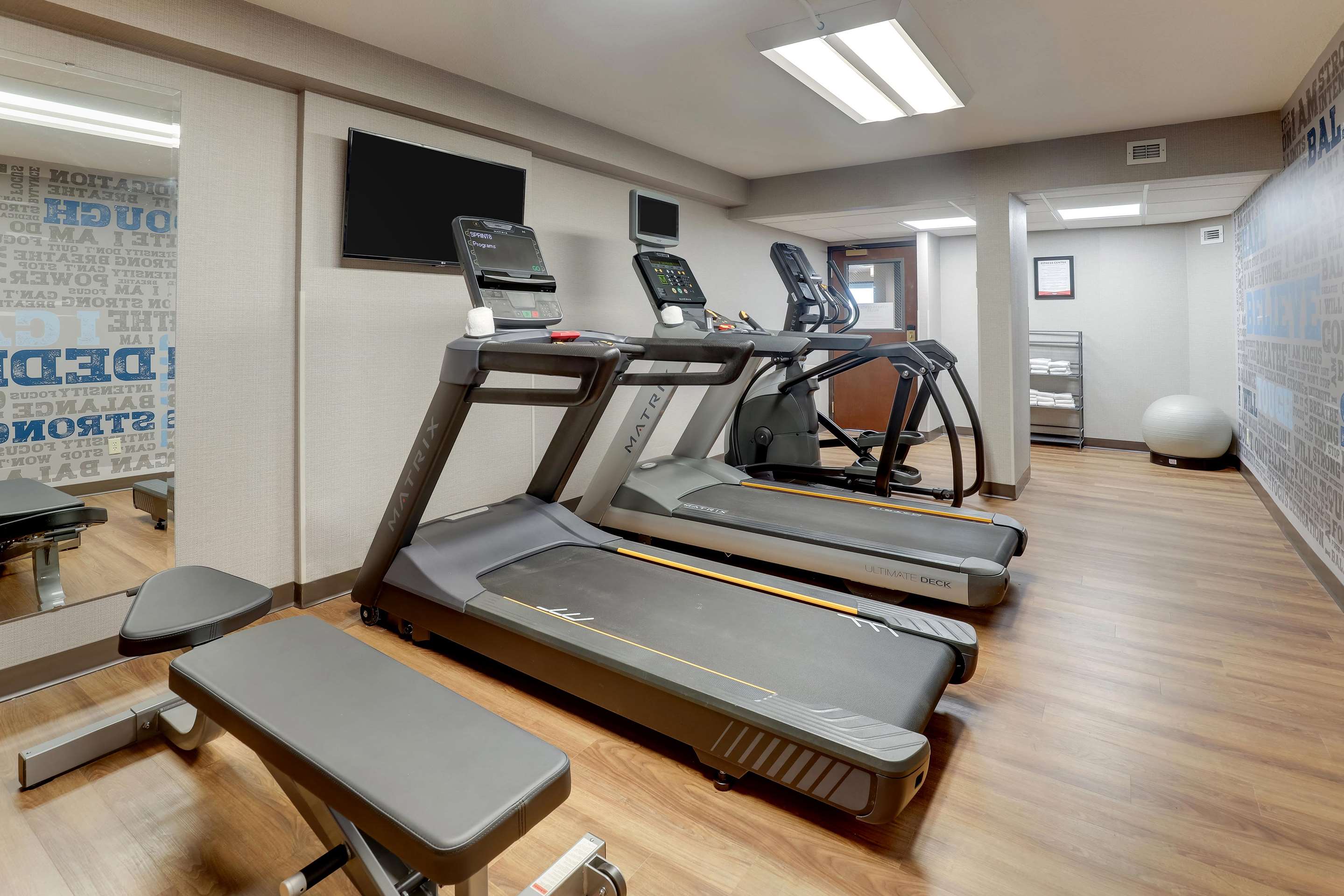 Fitness Center | Drury Inn Paducah
