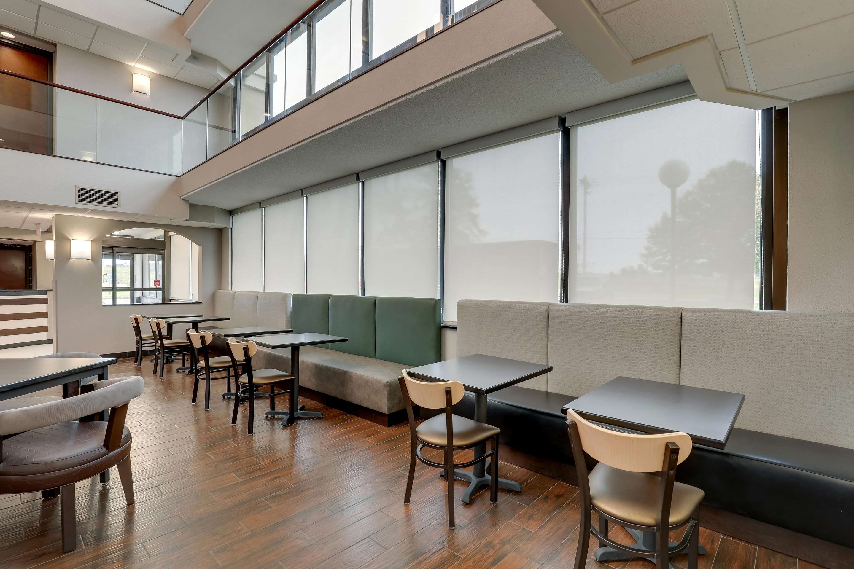 Dining Area | Drury Inn & Suites Cape Girardeau