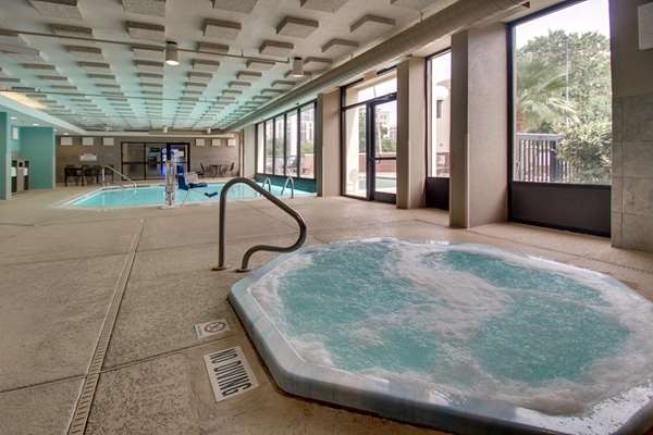 Pool - Drury Inn & Suites Galleria Houston