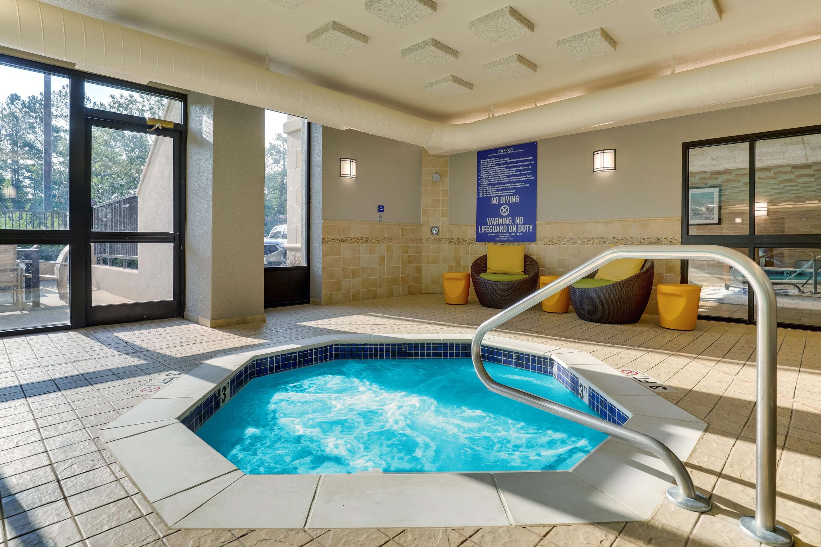 Pool | Drury Inn & Suites Atlanta Marietta