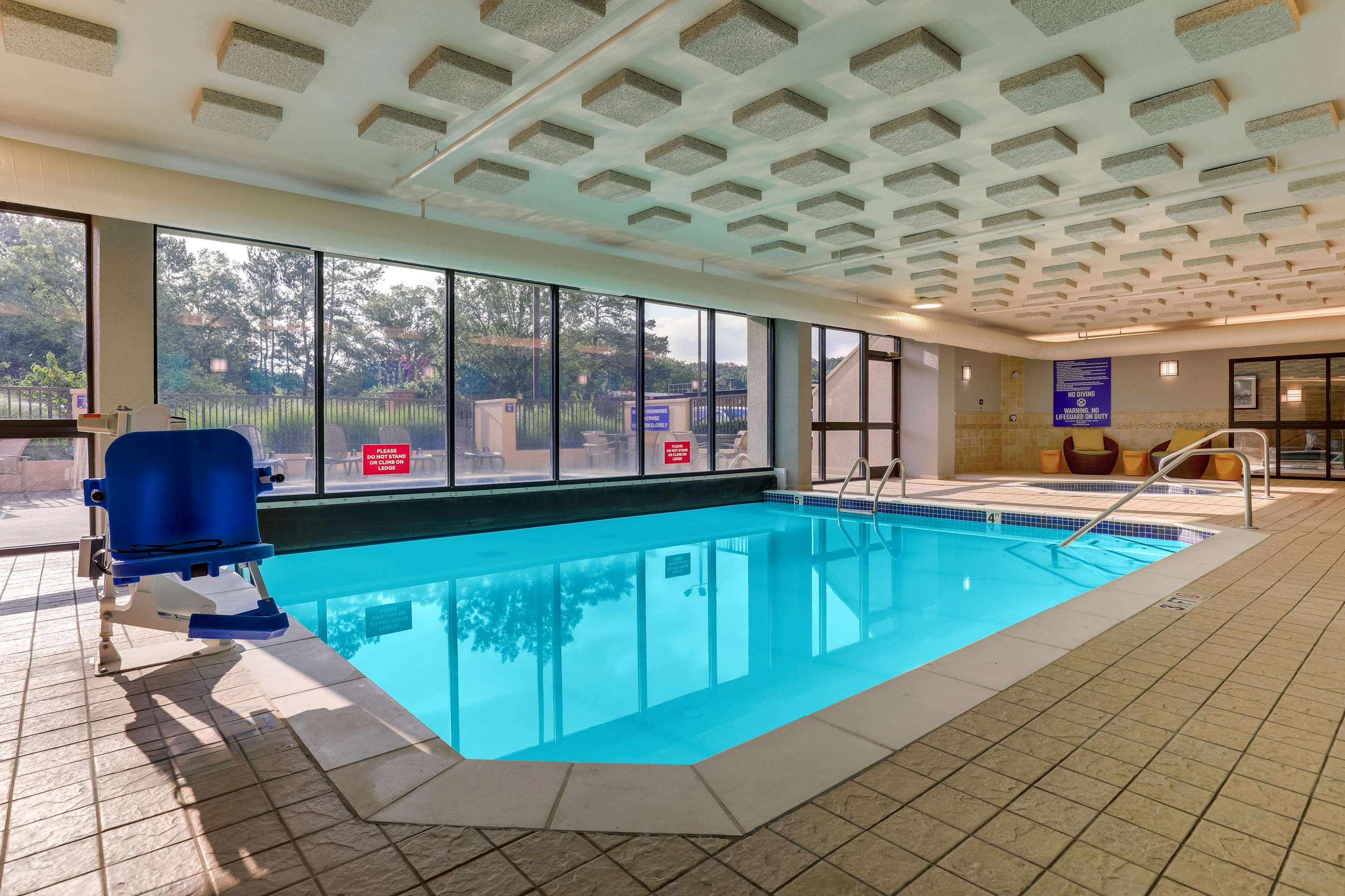 Pool | Drury Inn & Suites Atlanta Marietta