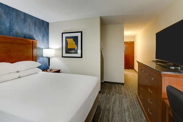  - Drury Inn & Suites St Peters - I-70, Exit 222