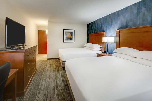  - Drury Inn & Suites St Peters - I-70, Exit 222