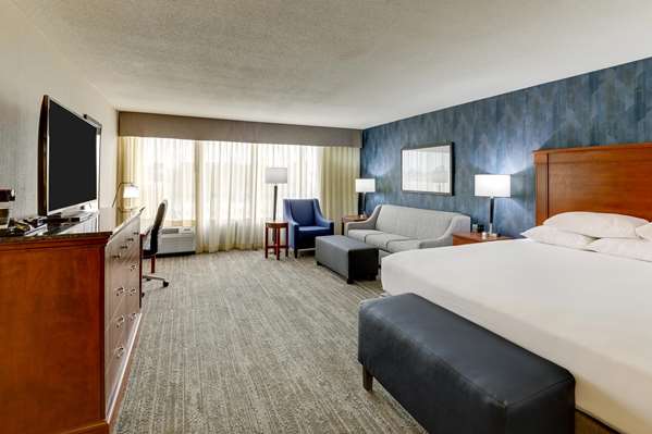  - Drury Inn & Suites St Peters - I-70, Exit 222