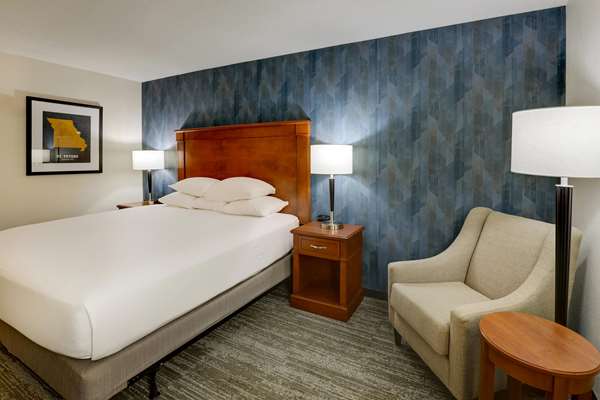  - Drury Inn & Suites St Peters - I-70, Exit 222