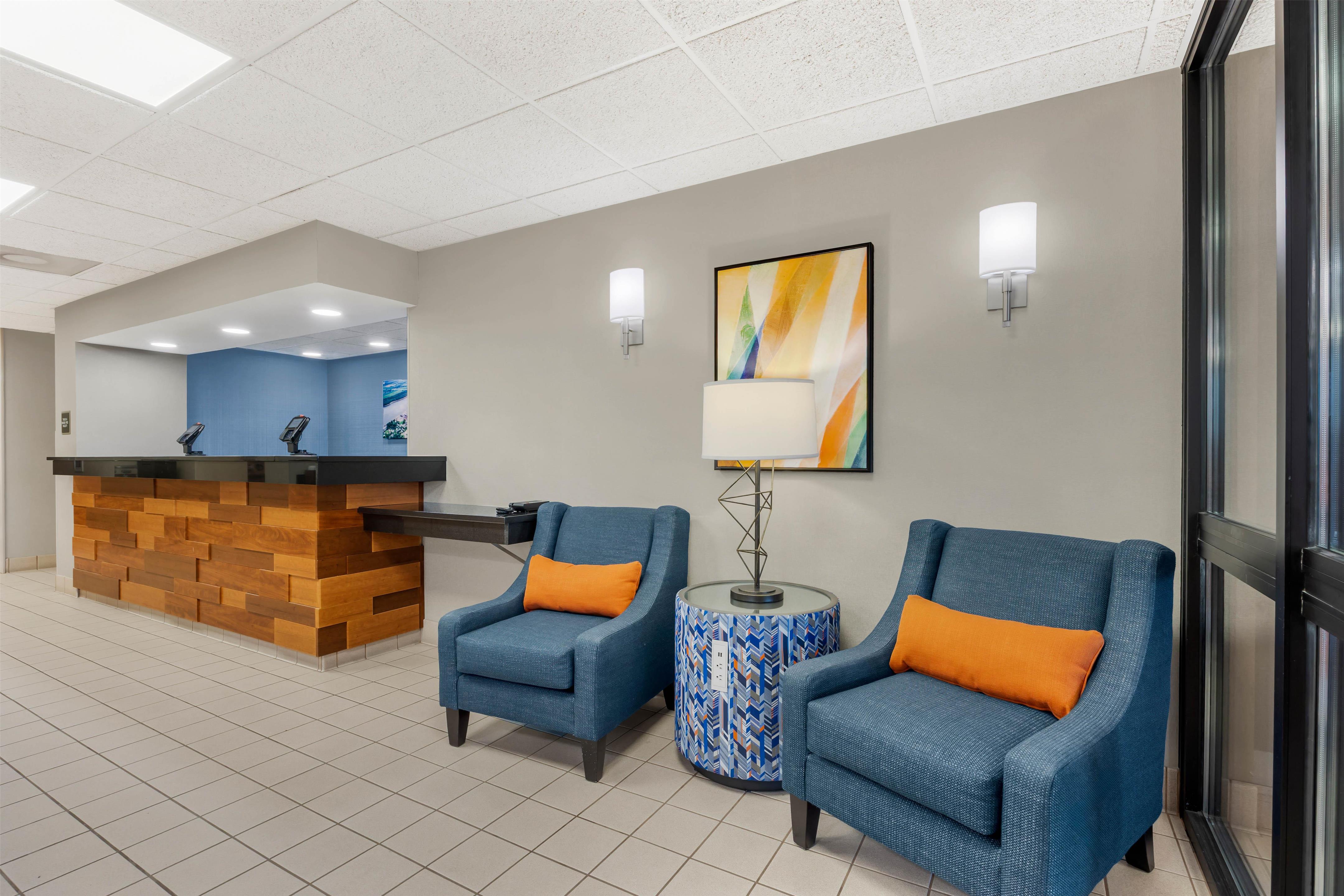Lobby | Pear Tree Inn Cape Girardeau West