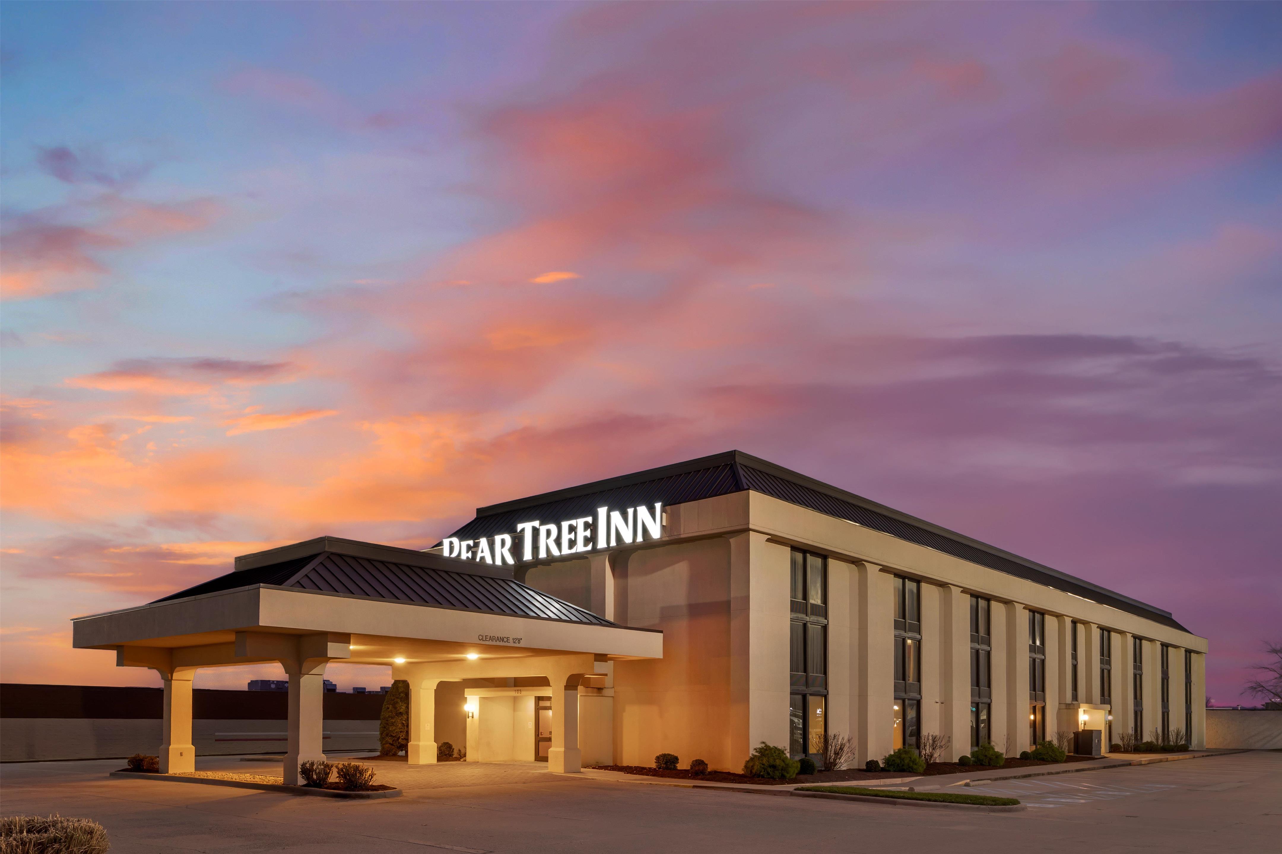 Exterior | Pear Tree Inn Cape Girardeau West
