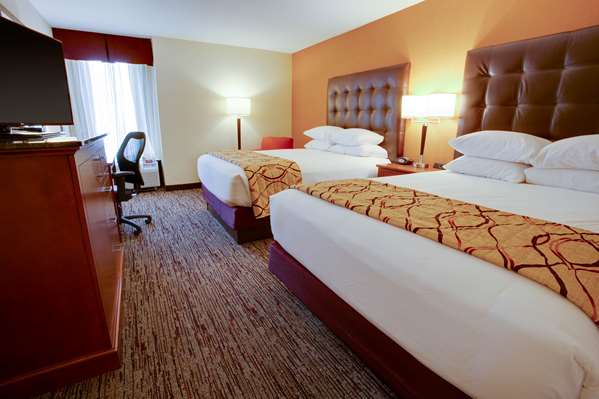  - Drury Inn & Suites Terre Haute - I-70, Exit 7