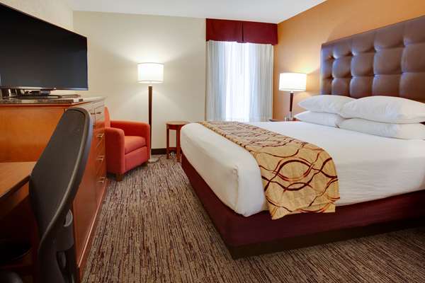  - Drury Inn & Suites Terre Haute - I-70, Exit 7