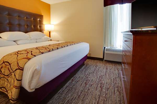  - Drury Inn & Suites Terre Haute - I-70, Exit 7