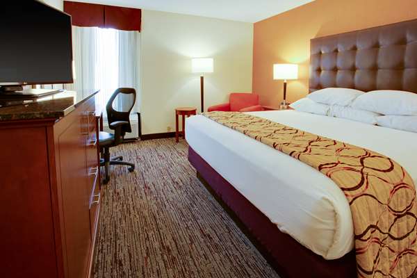  - Drury Inn & Suites Terre Haute - I-70, Exit 7