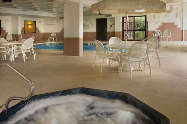 Pool - Drury Inn Marion - I-57, Exit 54