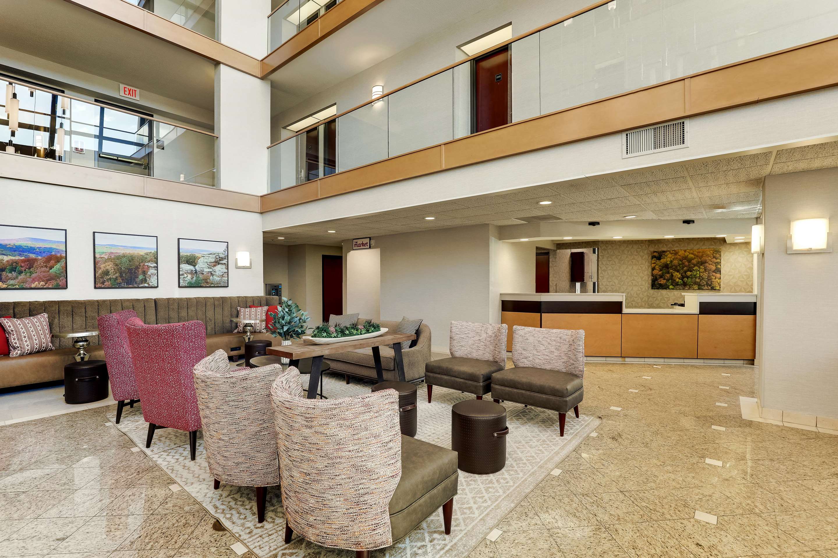 Lobby | Drury Inn Marion
