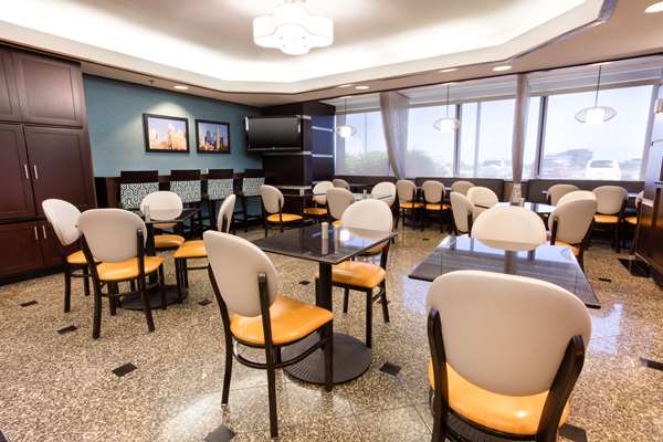 Restaurant - Drury Inn & Suites Airport Kansas City - I-29, Exit 10