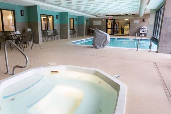 Pool - Drury Inn & Suites Sugar Land - I-69, Exit 111