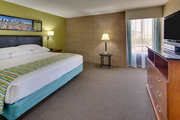  - Drury Inn & Suites Sugar Land - I-69, Exit 111