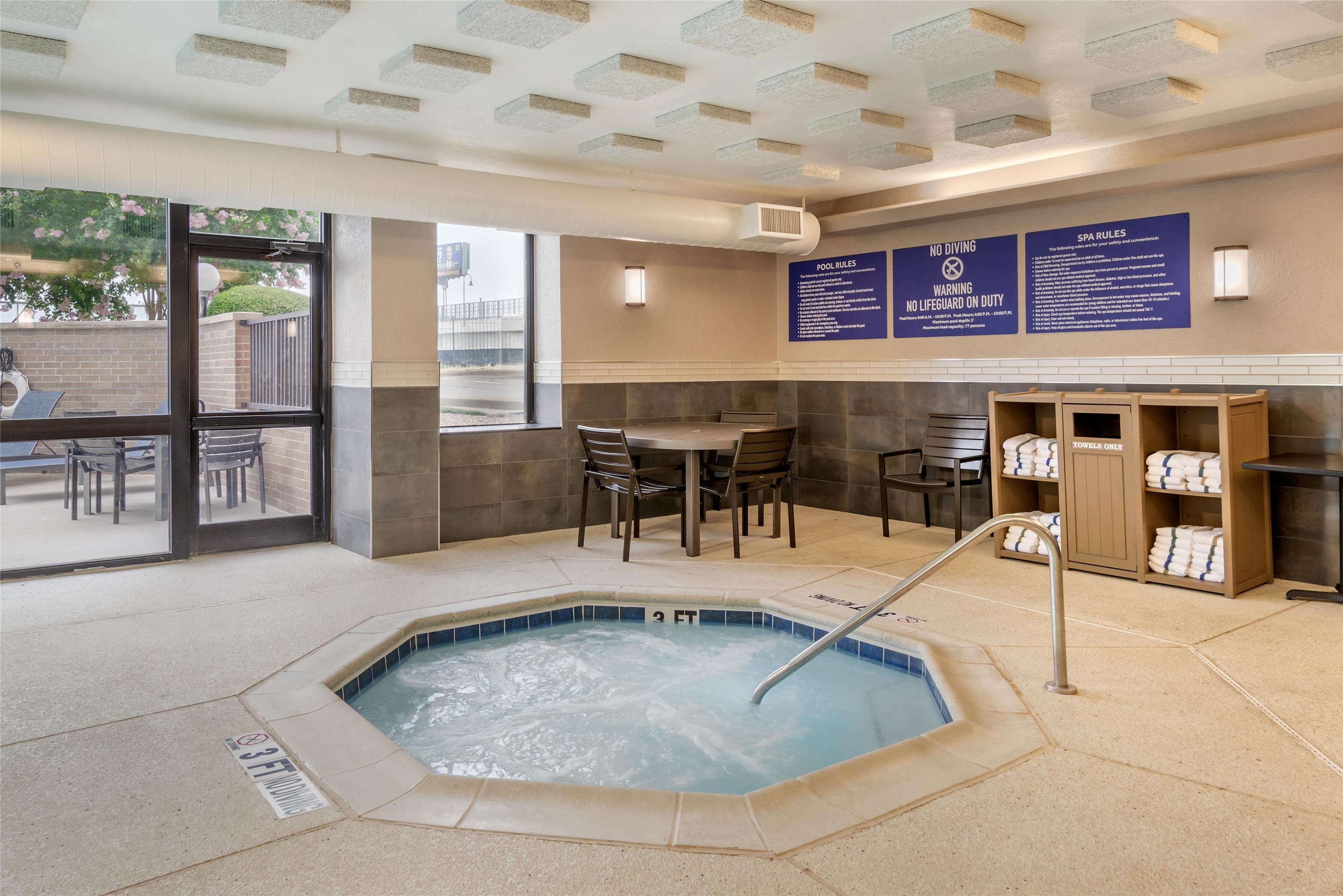 Pool | Drury Inn & Suites Atlanta Morrow