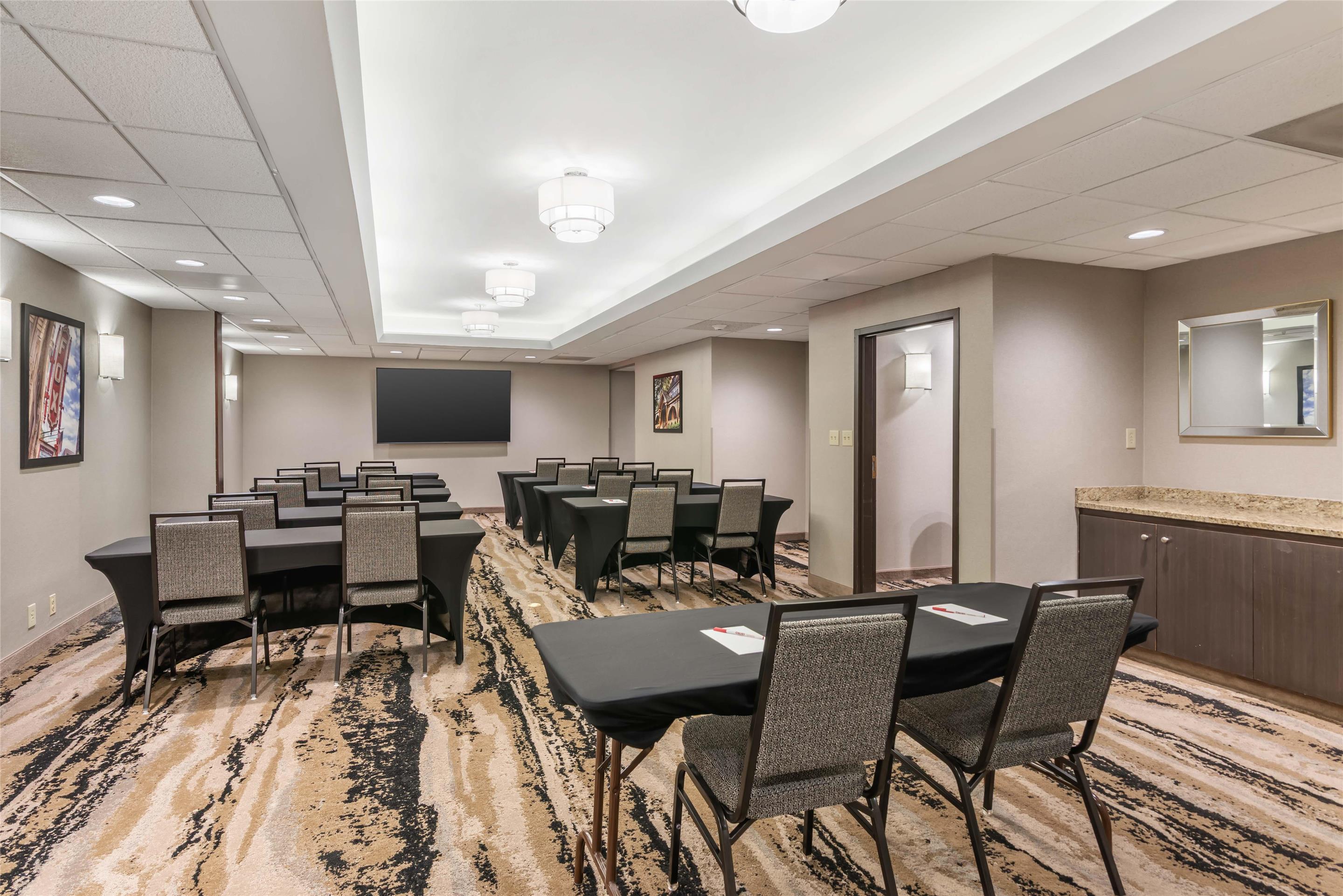 Meeting | Drury Inn & Suites Atlanta Morrow