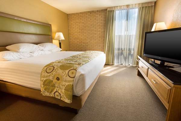  - Drury Inn & Suites Paducah - I-24, Exit 4