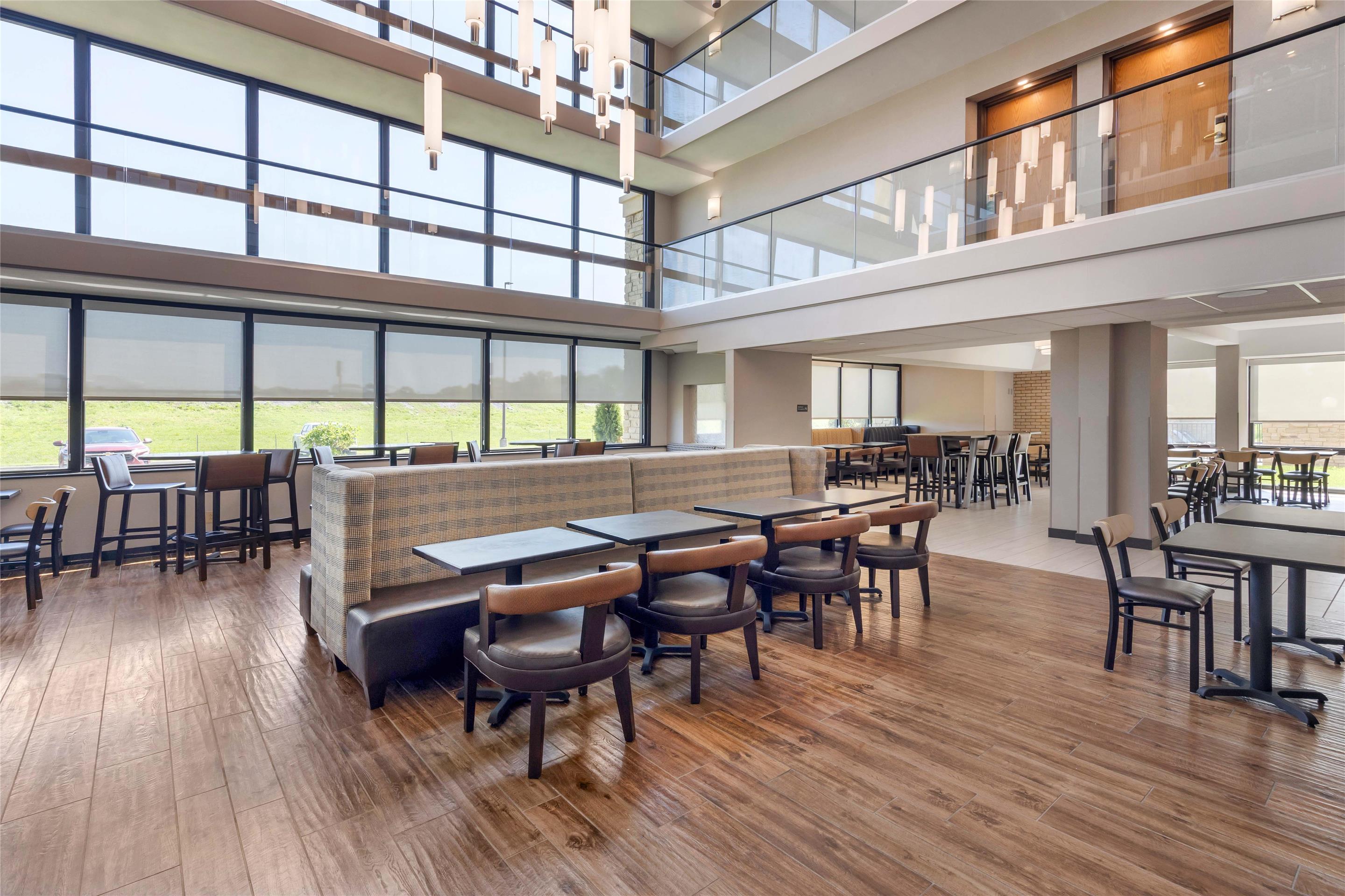 Lobby | Drury Inn & Suites Paducah