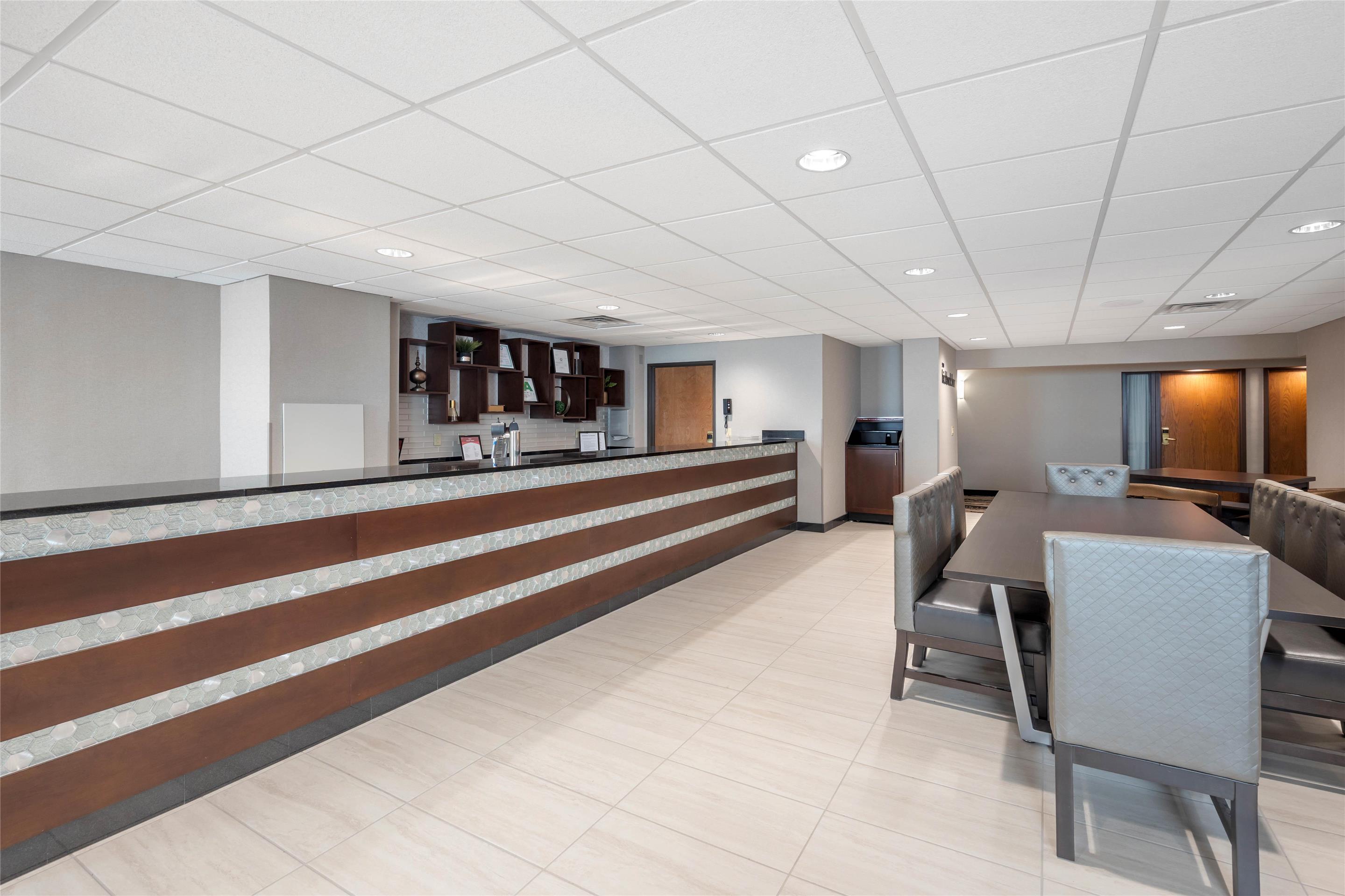 Kickback Bar | Drury Inn & Suites Paducah