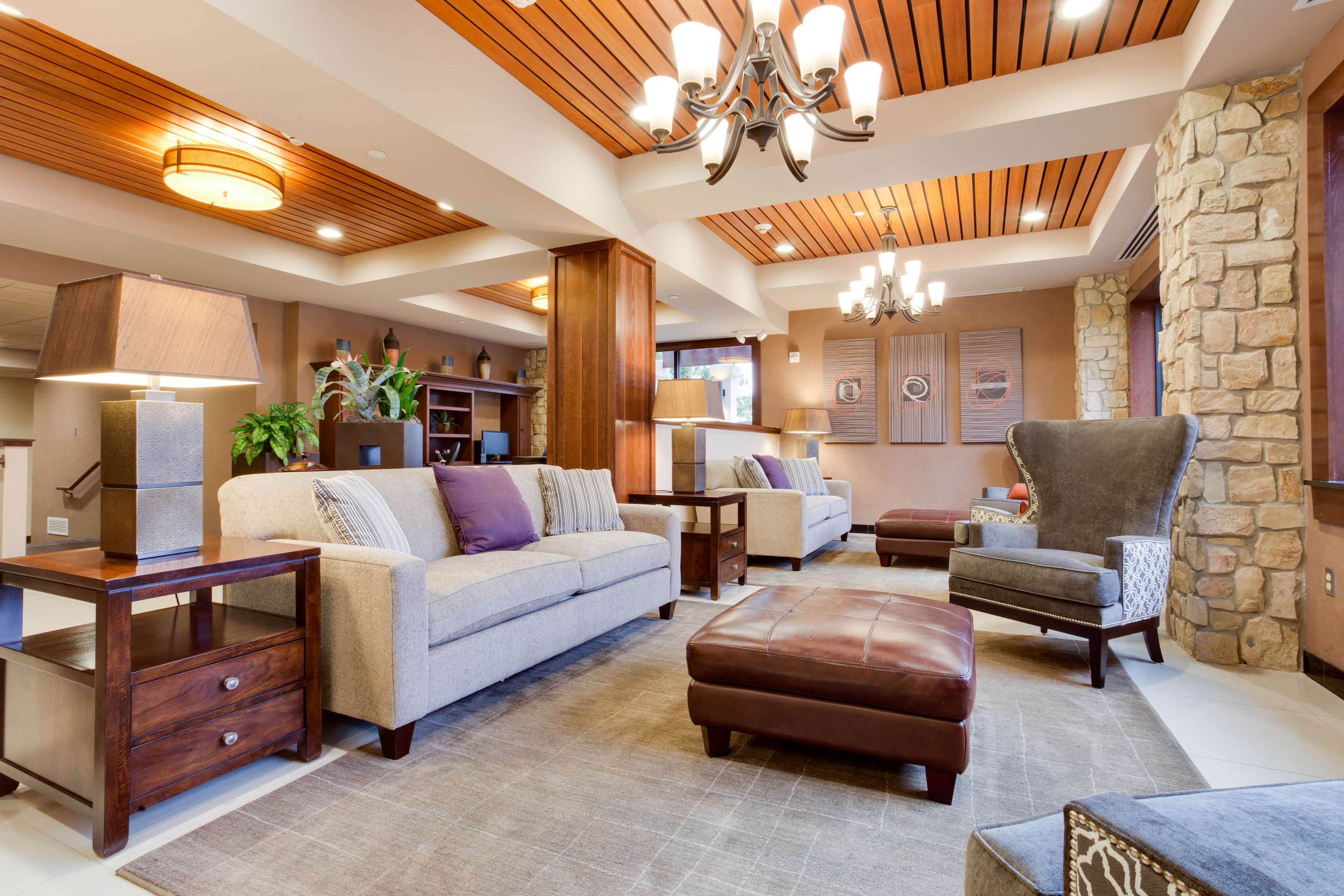 lobby | Drury Plaza Hotel San Antonio Airport