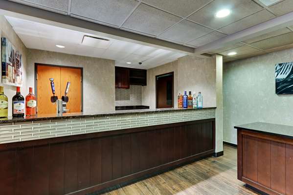 Bar - Drury Inn & Suites Airport San Antonio