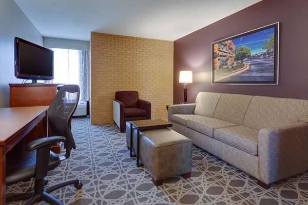  - Drury Inn & Suites Overland Park
