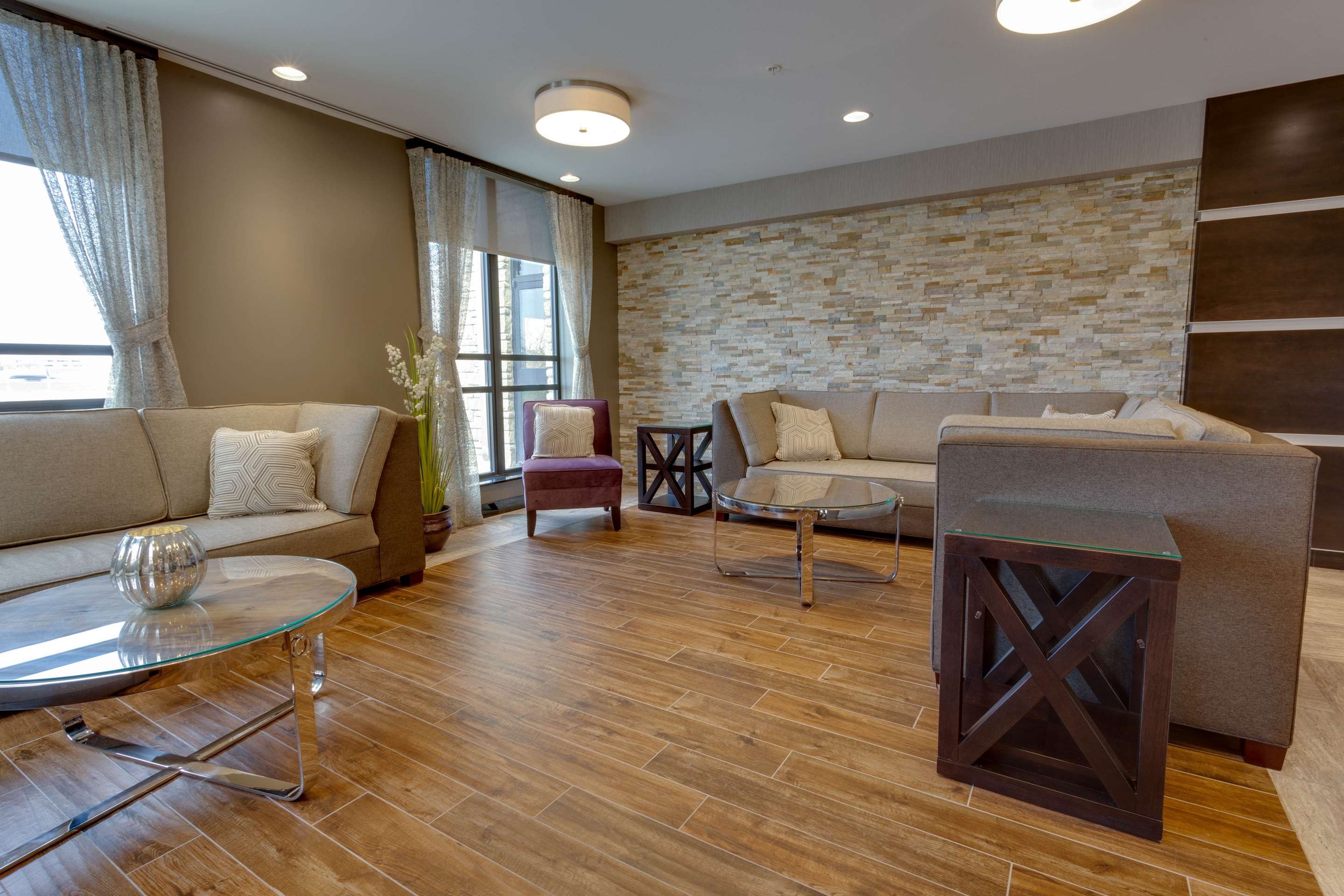 lobby | Drury Inn & Suites Overland Park