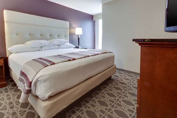  - Drury Inn & Suites Overland Park