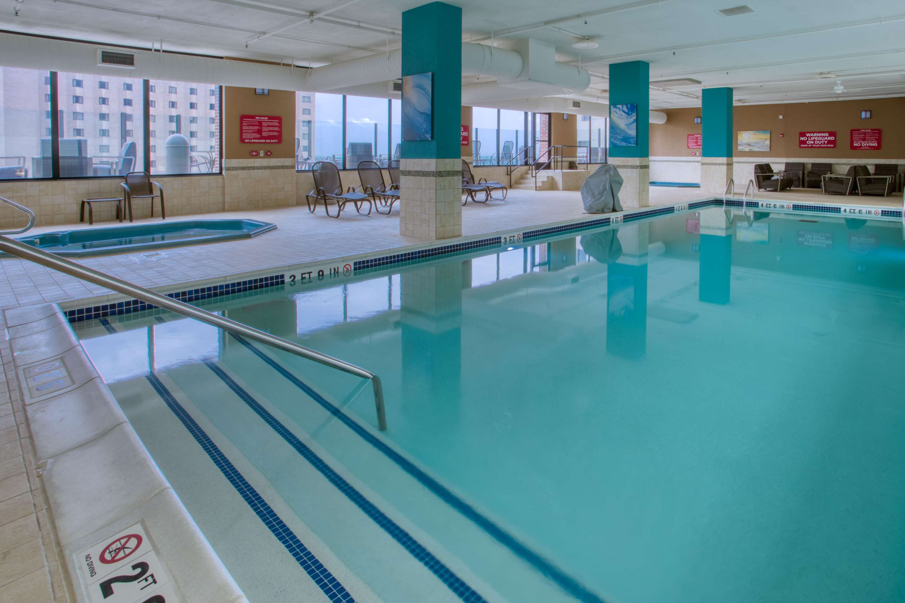 pool | Drury Plaza Hotel St. Louis at the Arch